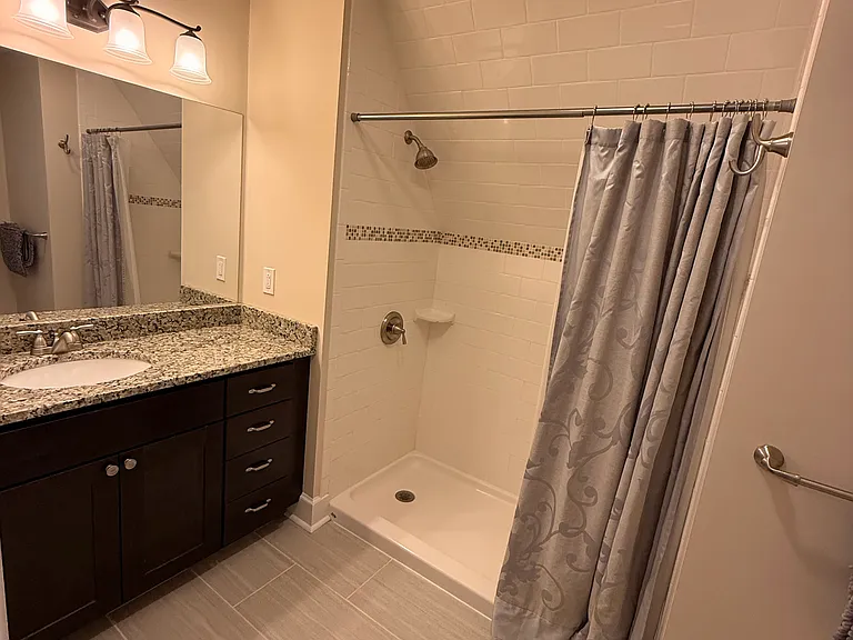 City Club Apartments — Photo 32