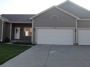 4805 N 161st St, Omaha, NE 68116