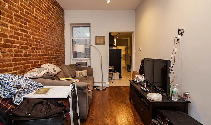 Rented by Nooklyn NYC LLC | media 34