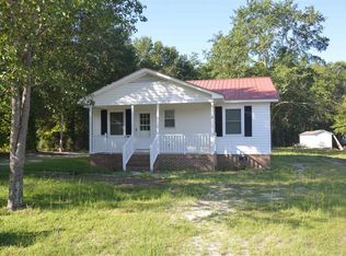 1430 Davis St, Camden, SC 29020
