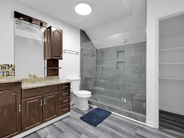 1104 Crestfield Dr — Photo 20
