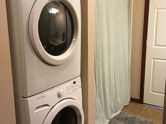 5th image of 6215 NW 106th St Unit 316