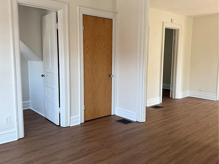 1015 Elmwood Ave #2 — Photo 6