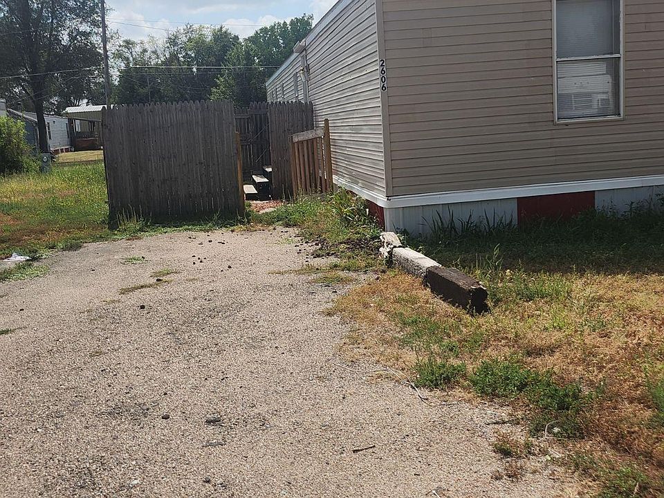 1st image of 2606 E 21st St
