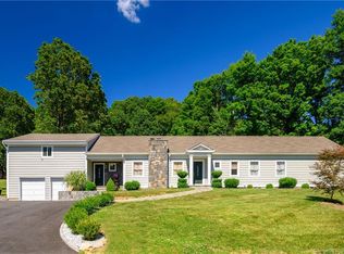1 Bayberry Hill Rd, Bethel, CT 06801