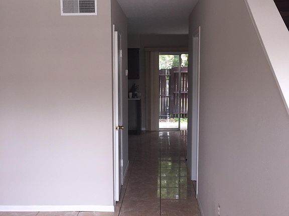 3rd image of 4011 Woodfern Dr