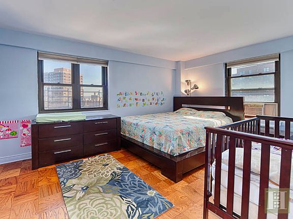 4th image of 417 Grand St APT D1602