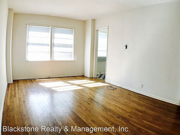 2nd image of 11006 Massachusetts Ave #11006