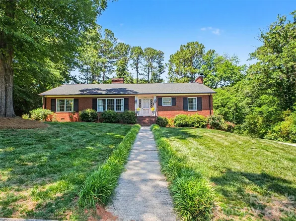 441 Claymont St SE, Concord, NC 28025
