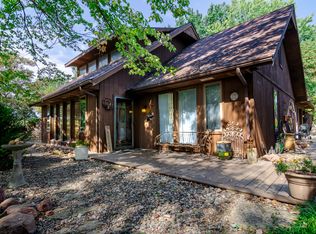 1305 S Cedar St, Gallatin, MO 64640