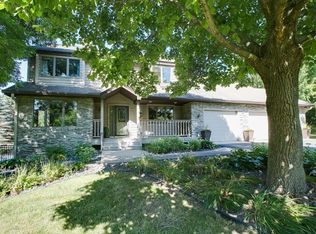 2676 Oriole Ave N, Stillwater, MN 55082