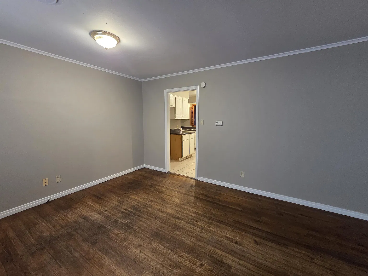 3 bed, 1.5 bath, 1492 sqft, $1,250 — Photo 3
