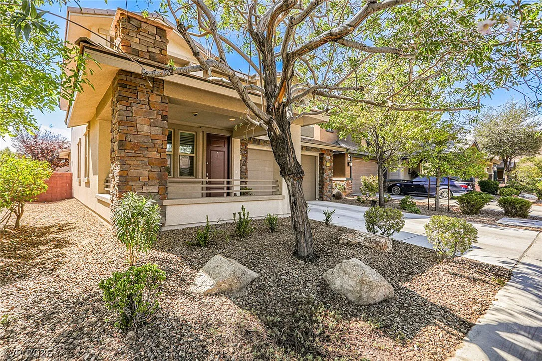 3 bed, 2.5 bath, 2177 sqft, $2,650 — Photo 3