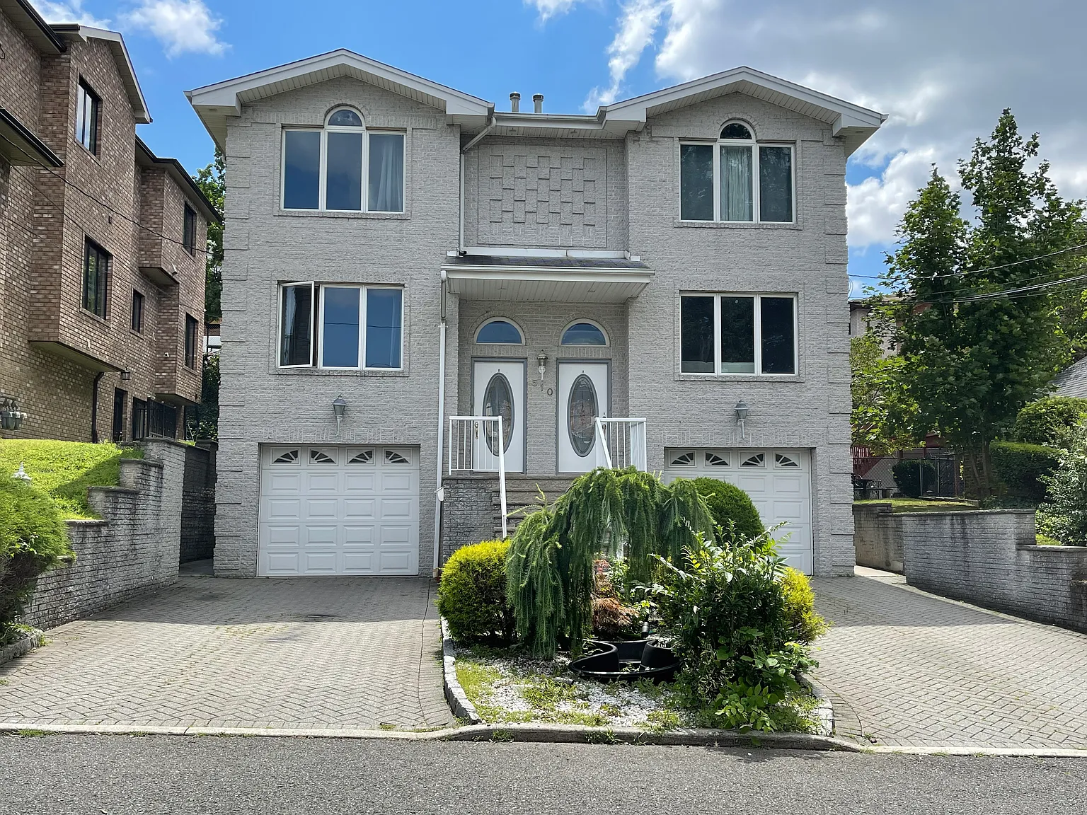 3 bed, 3.5 bath, $4,300 — Photo 1