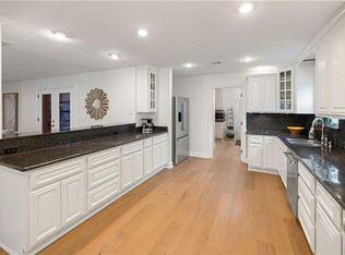 5594 Jacquelyn Ct, New Orleans, LA 70124