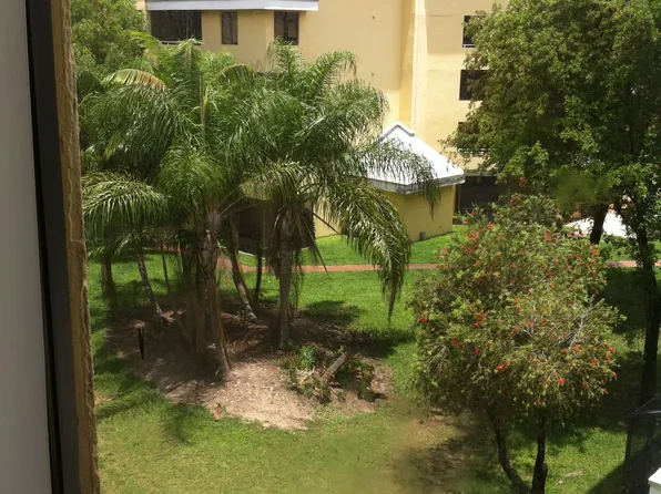 8255 SW 152nd Ave APT 412, Miami, FL 33193