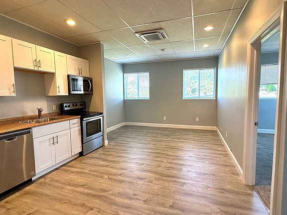 2nd image of 3200 Concord Rd Unit 301