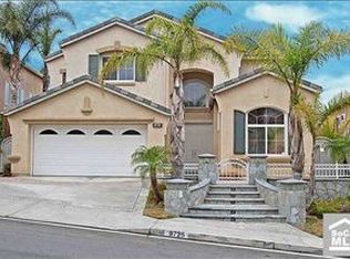 8725 E Garden View Dr, Anaheim, CA 92808