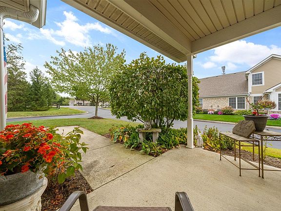 2nd image of 9291 Abbey Orchard Ln