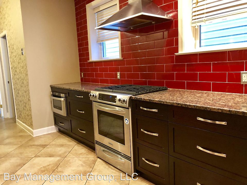1st image of 308 S Exeter St