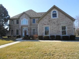 4N540 N Robert Frost Cir, Campton Hills, IL 60175