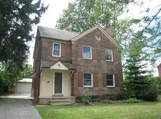 18700 Scottsdale Blvd, Shaker Heights, OH 44122