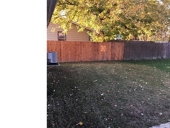 3rd image of 139 Wheeling Ave