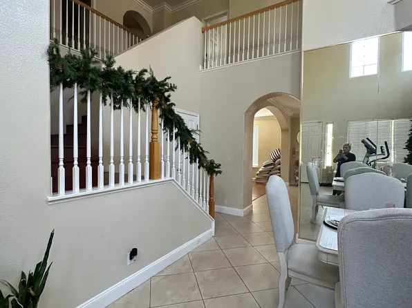 3206 Tenaya Ln, Stockton, CA 95212