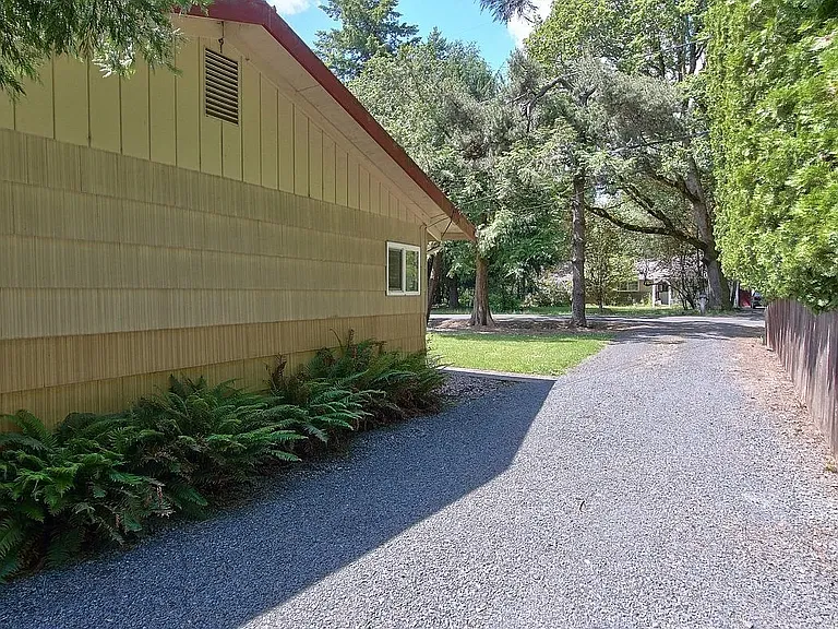 720 NE 69th Ave #720 — Photo 3