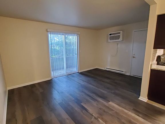 3rd image of 7572 Cherryvale North Blvd #102