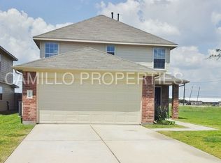2810 Junction Dr, Houston, TX 77045