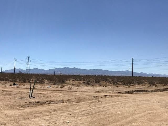 1st image of Hook Blvd