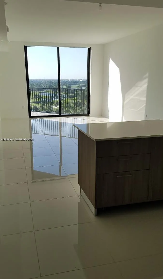 5300 Paseo Blvd — Photo 3