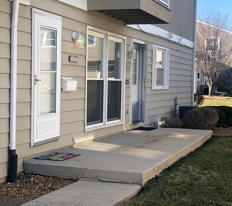 1st image of 7948 163rd Ct #40