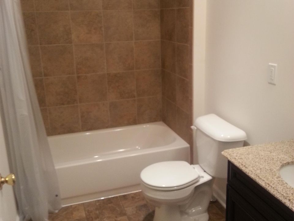 2nd image of 220 Foundry St APT 6
