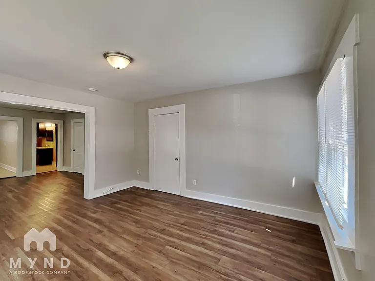 2208 Avenue U #B — Photo 8