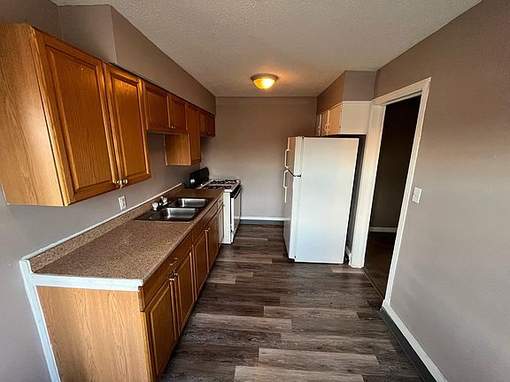 4th image of 899 Geers Ave #D