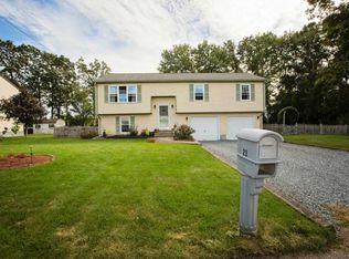 23 S Grove Ave, Warren, RI 02885