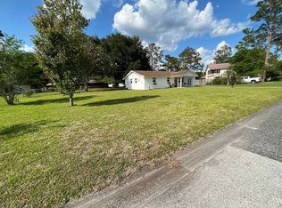 906 Jacqueline Cir, Macclenny, FL 32063