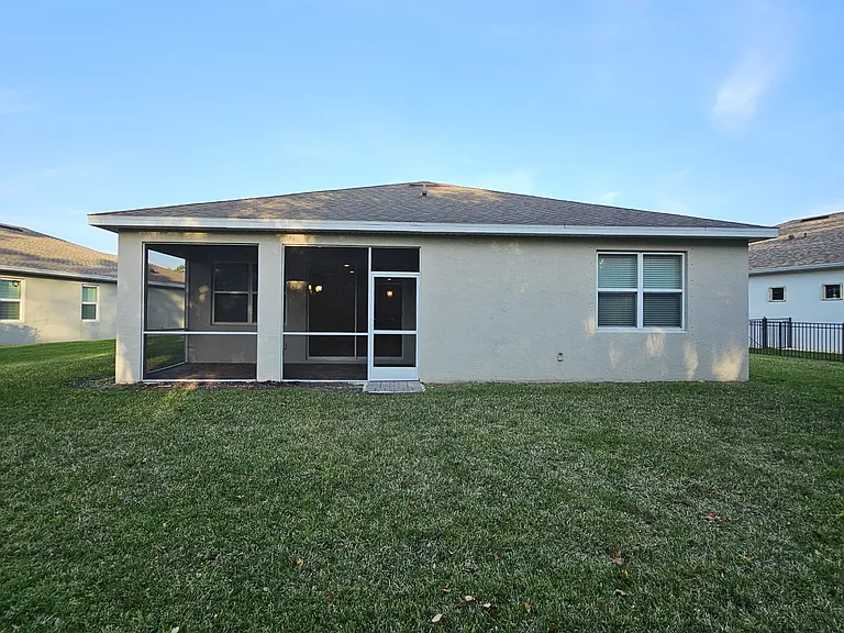 3141 Amadora Cir — Photo 26