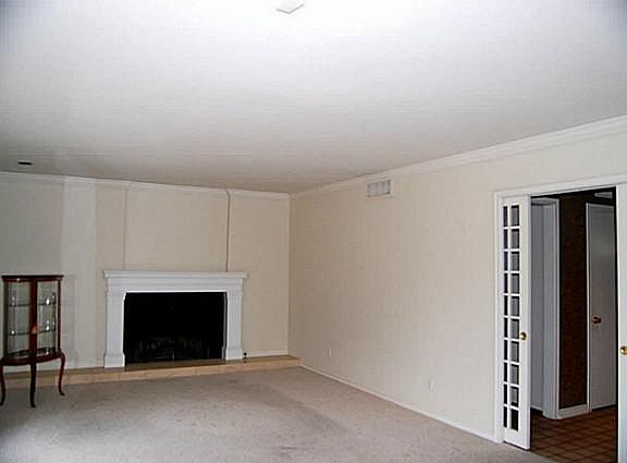 5th image of 4754 Alta Vista Cir