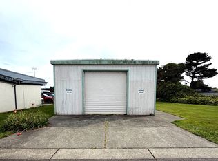 485 9th St SW, Bandon, OR 97411