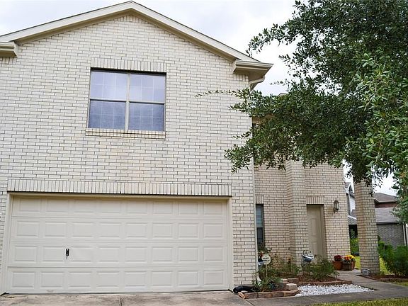 3rd image of 15426 Bay Lodge Ln
