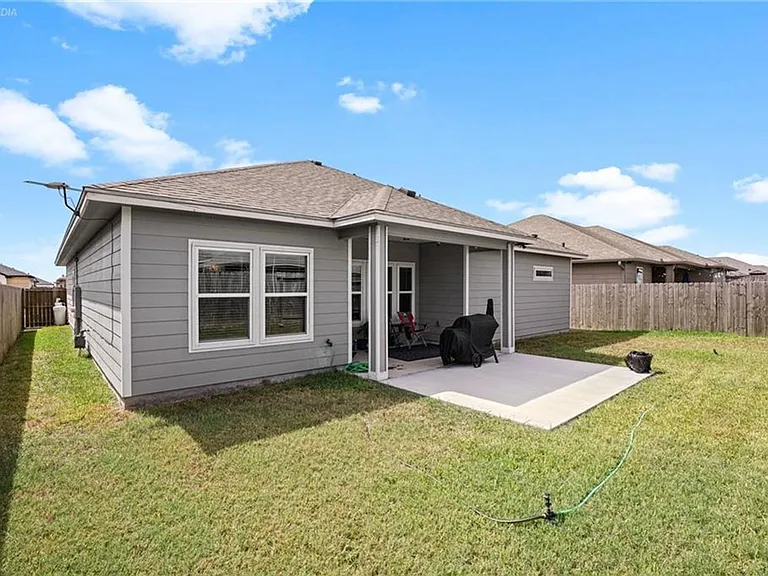 3921 Woodhouse Ln — Photo 10