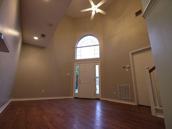 4th image of 3707 Chantal Cir