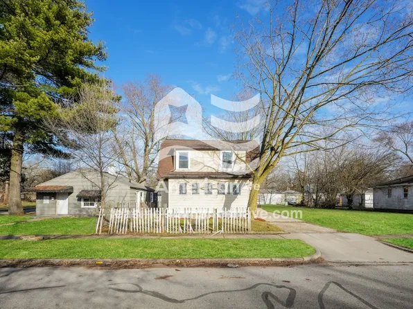 1146 Huey St, South Bend, IN 46628