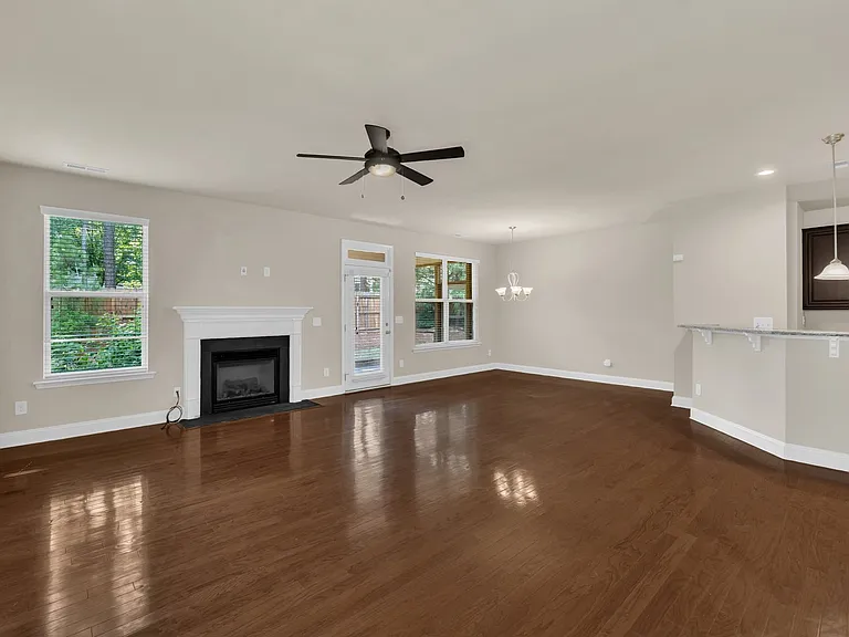 320 Trout Valley Rd — Photo 16