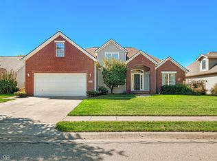 3388 Berkshire Pl, Columbus, IN 47203