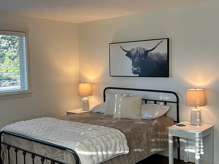 2130 Main St — Photo 3