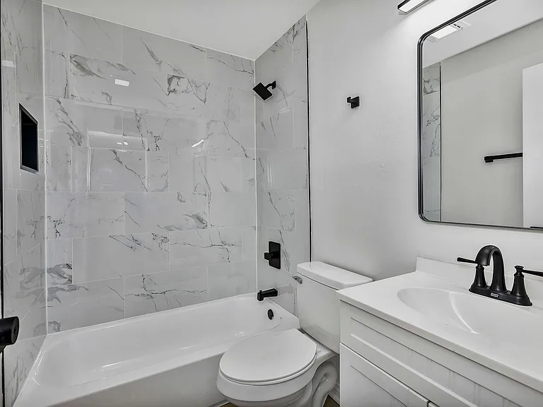 2535 Lysle Ln #2A — Photo 9